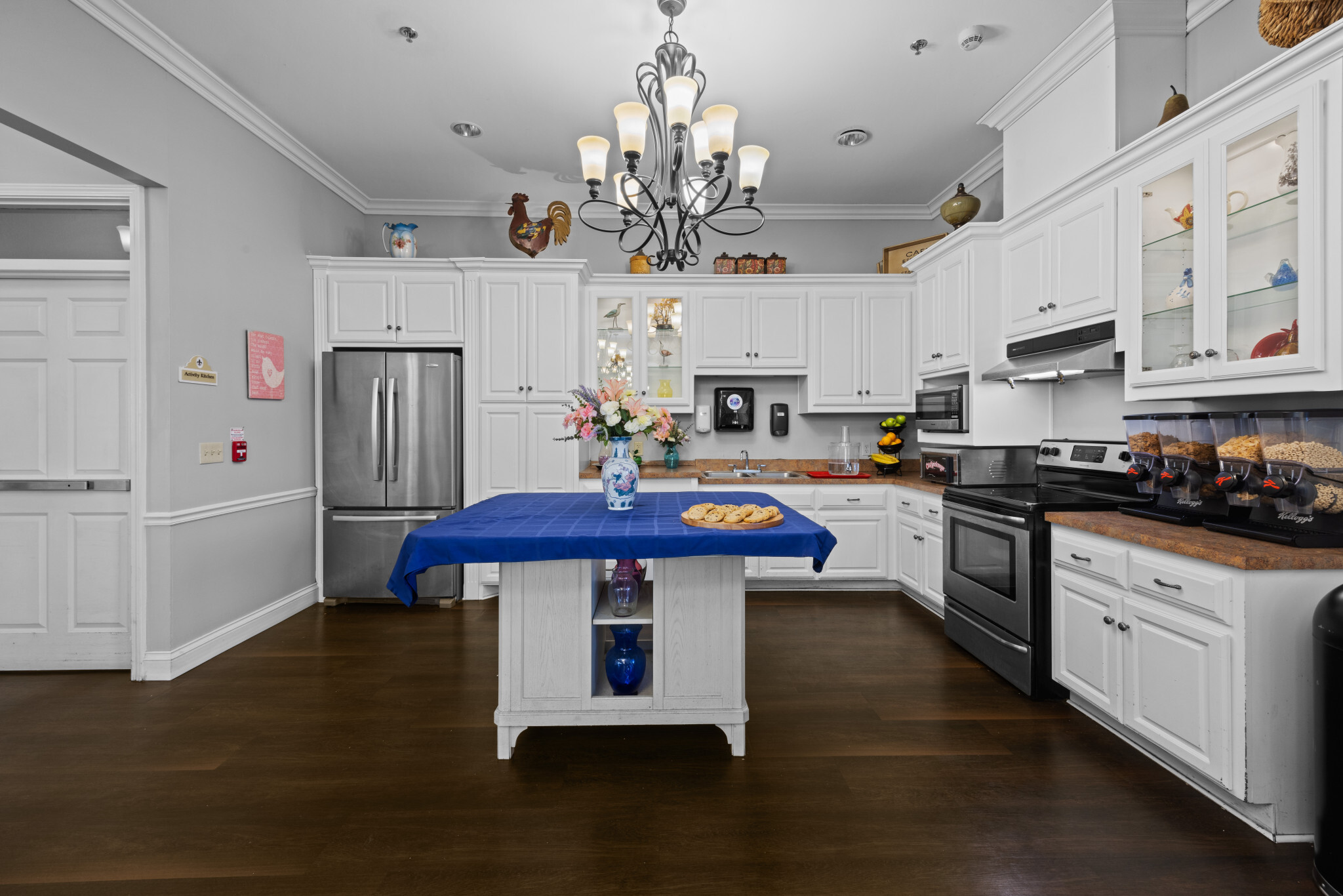 9601_North_Tullis_Drive_038